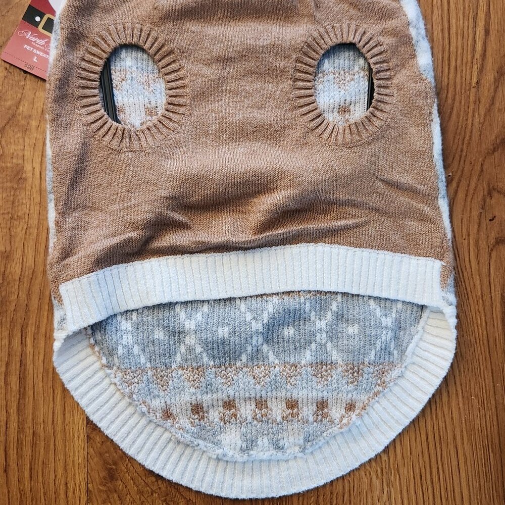 Soft Neutral Sweater - Picture 4 of 6